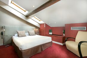 Porte de Versailles Hotel