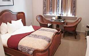 Chateau Avalon Hotel & Spa
