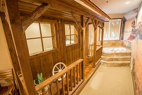 Chateau Avalon Hotel & Spa