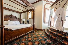 Chateau Avalon Hotel & Spa
