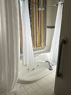 Chateau Avalon Hotel & Spa
