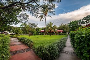 Hotel Hacienda Guachipelin