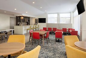 Hilton Garden Inn Queens/JFK Airport