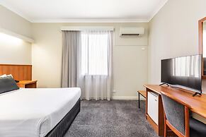 Metro Hotel Perth City