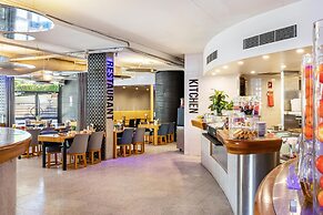 Metro Hotel Perth City