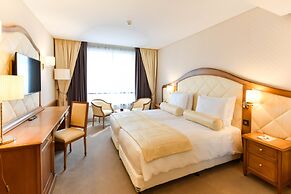 Hotel 2 Fevrier, Lome