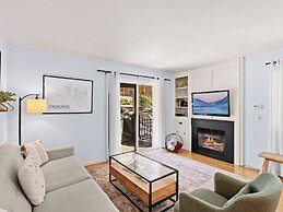 Red Pine Condominiums by All Seasons Resort Lodging