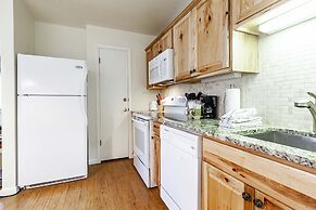 Red Pine Condominiums by All Seasons Resort Lodging