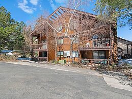 Red Pine Condominiums by All Seasons Resort Lodging