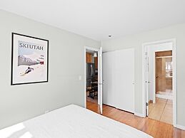 Red Pine Condominiums by All Seasons Resort Lodging