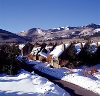 Red Pine Condominiums by All Seasons Resort Lodging