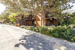 Red Pine Condominiums by All Seasons Resort Lodging