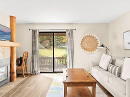 Red Pine Condominiums by All Seasons Resort Lodging