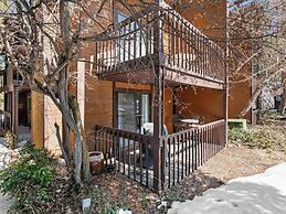 Red Pine Condominiums by All Seasons Resort Lodging