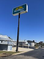 Key West Inn - Millbrook