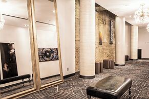 HOTEL 10