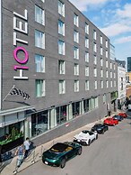 HOTEL 10