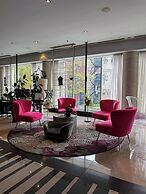 HOTEL 10