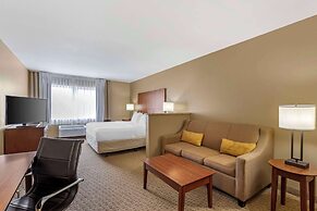 Comfort Inn & Suites East Moline near I-80