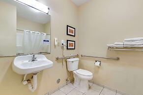 Comfort Inn & Suites East Moline near I-80