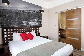 Best Western Le Comtadin