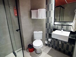 ibis Curitiba Batel