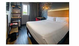 ibis Curitiba Batel