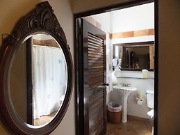 Acacia Boutique Hotel