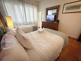 Acacia Boutique Hotel