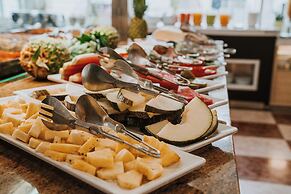 Crown Resorts Club Marbella