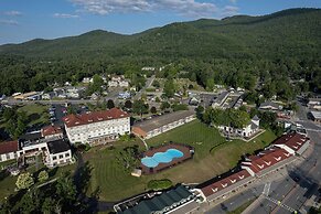 Fort William Henry Hotel and Conference Center