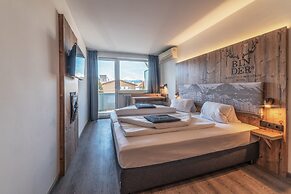 Binders Budget City Mountain Hotel