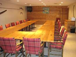 The Lodge at Crooked Lake