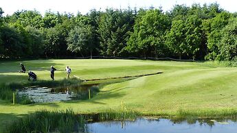 The Green Hotel Golf & Leisure Resort