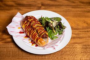 The Green Hotel Golf & Leisure Resort