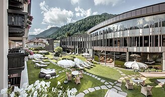 Gardena Grödnerhof Hotel & Spa