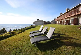 Clarion Inn Surfrider Resort