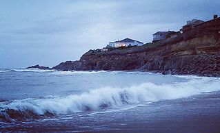 Clarion Inn Surfrider Resort