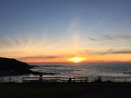 Clarion Inn Surfrider Resort