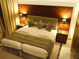 Markazia Suites