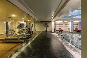 Louis Apostolata Resort and Spa