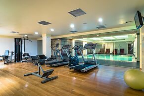 Louis Apostolata Resort and Spa