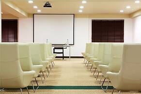 Louis Apostolata Resort and Spa