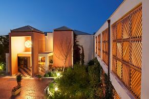 Louis Apostolata Resort and Spa