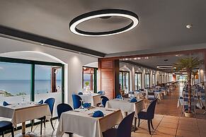 Louis Apostolata Resort and Spa