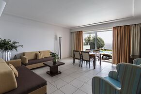 Louis Apostolata Resort and Spa