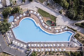 Louis Apostolata Resort and Spa