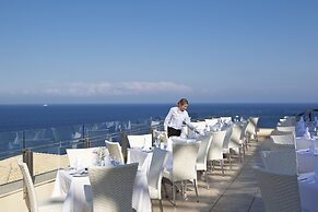 Louis Apostolata Resort and Spa