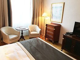Theoxenia Palace Hotel
