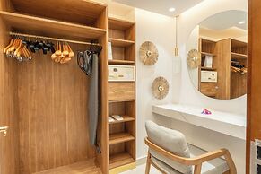 Coral Strand Smart Choice Hotel